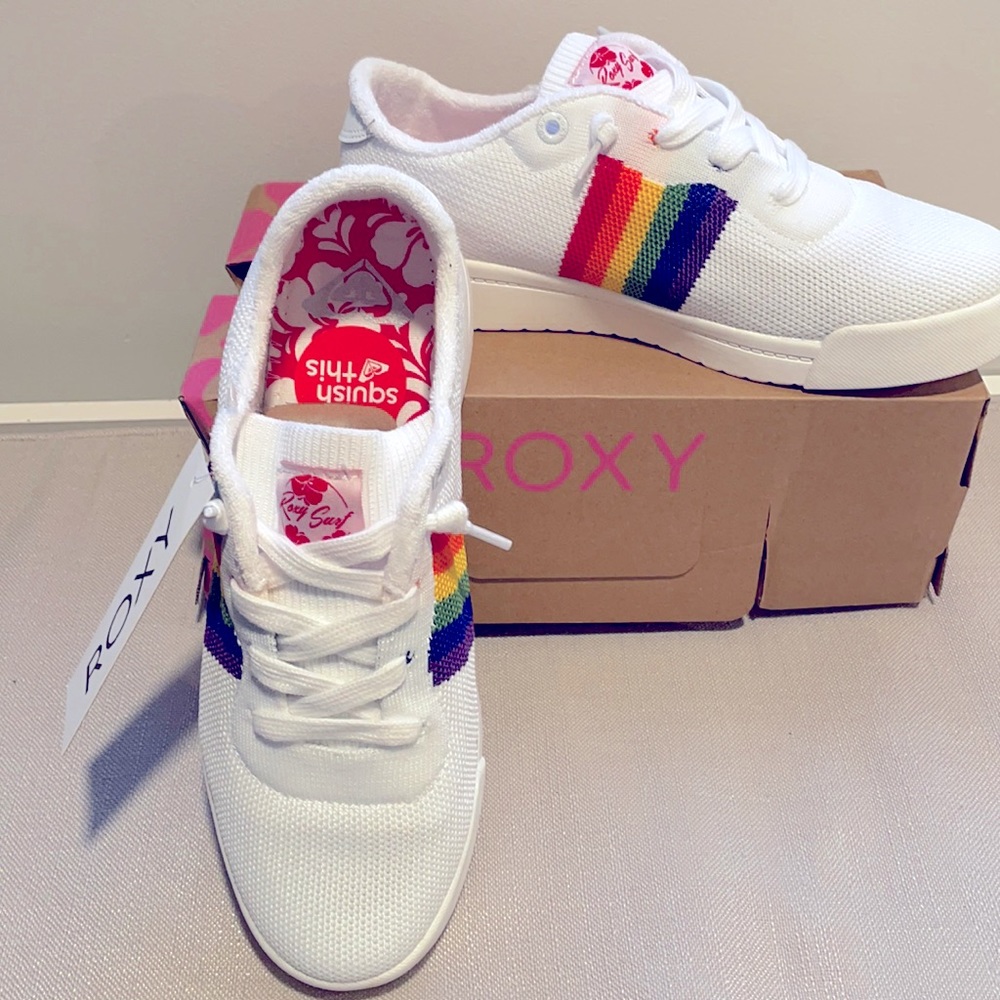 NIB Roxy Knit Rainbow Sneakers.